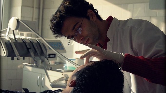 A Drug Meant for Alzheimer’s Treatment Regrows Human Teeth