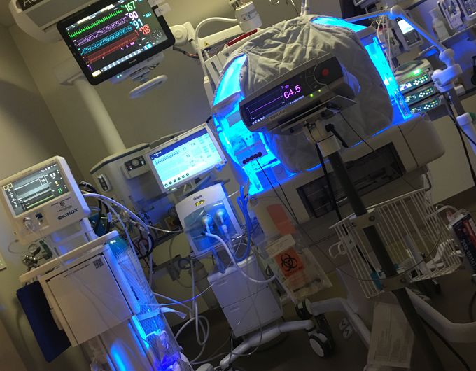 Neonatal intensive care unit