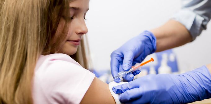 Anti-vaxxers appear to be losing ground in the online vaccine debate