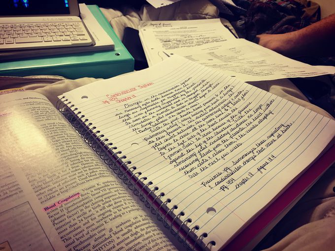 When you have an OB and a Med Surge exam back to back.. ugh.. 💊💉📚❤️