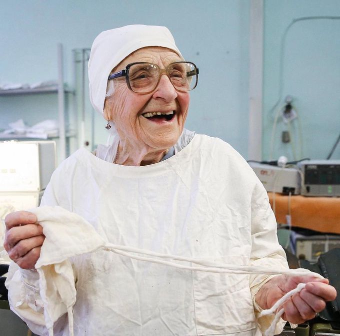 World's oldest surgeon