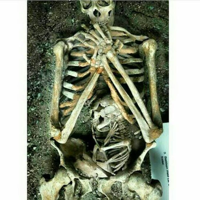 Mom aNd Her BaBy 