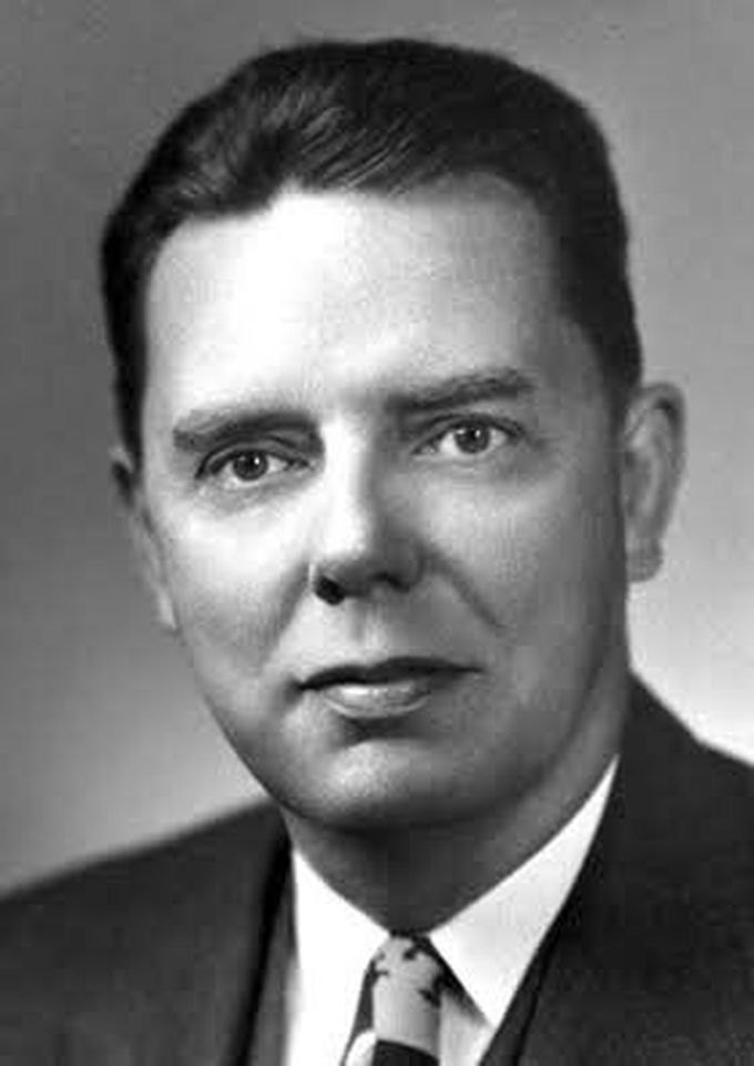 1929, Philip S. Hench treated a patient with rheumatoid arthritis whose symptoms mysteriously disappeared when she developed jaundice. Her improvement led Hench to suspect that certain medical conditions led to the production of a substance that could treat the condition.

Hench began investigating the hormones being produced by the kidney’s adrenal gland - in particular a substance he and his colleagues termed Compound E. Compound E, later renamed cortisone, was found to treat rheumatoid arthritis and other inflammations. Thanks to his work on that and similar hormones, Hench was awarded the Nobel Prize for Physiology and Medicine in 1950, alongside Edward Kendall and Tadeus.